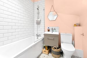 Photo 25- click for photo gallery